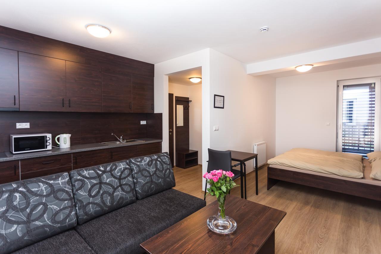 Barok Hotel And Apartments 布拉迪斯拉发 外观 照片