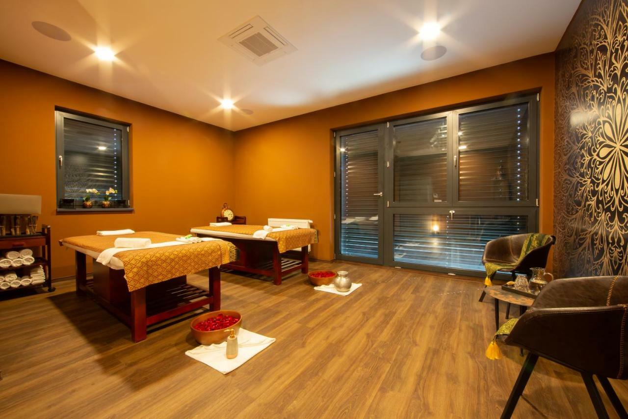 Barok Hotel And Apartments 布拉迪斯拉发 外观 照片
